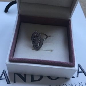 Pandora lace ring